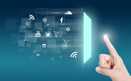 <a href='http://www.yachtarkadia.com/gdwzjs.html'>高端網(wǎng)站建設(shè)</a>，<a href='http://www.yachtarkadia.com/'>速馬科技</a>一直都很專業(yè)