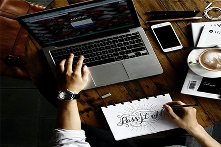 公司<a href='http://www.yachtarkadia.com/'>網(wǎng)站設(shè)計</a>這樣做，提高線上營銷轉(zhuǎn)化率